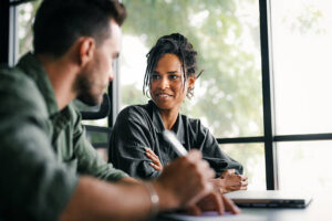 Comment intégrer des tendances virales dans une publicité TikTok Lyon en 5 étapes ?